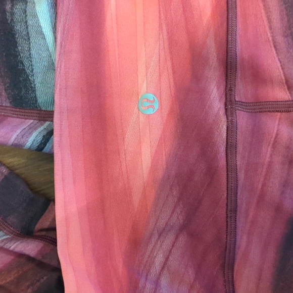 Lululemon Wunder Under Hi-Rise Tight *Central Saint Martins Nulux 28" sz 4 - Picture 4 of 5